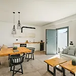 Portes & Mykonos Hotel 4*