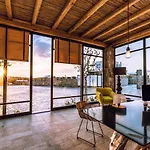 Portes & Mykonos Otel 4*