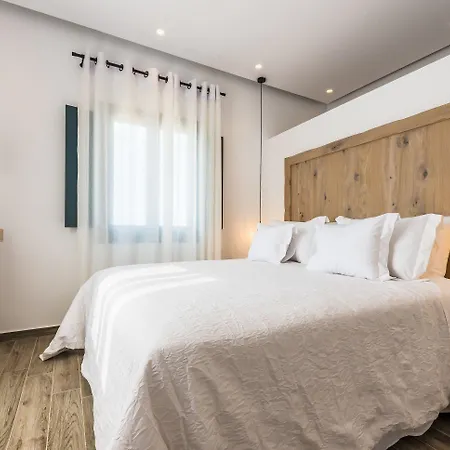 وأجنحة بورتيه ميكونوس