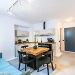 Hotell Portes & Mykonos 4*