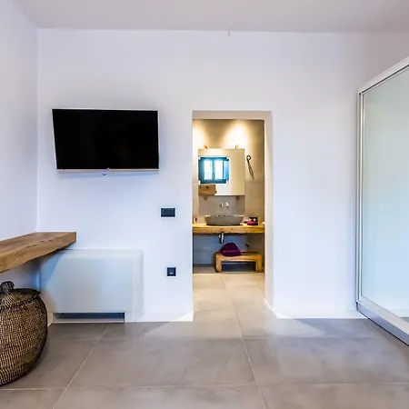 Portes & Mykonos Отель