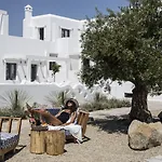 מלון Portes & Mykonos 4*
