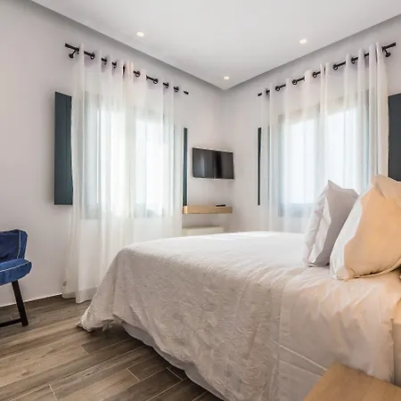 Portes & Mykonos Hotel 4*